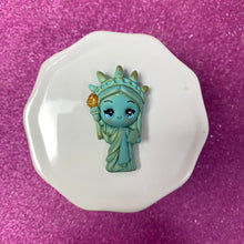Load image into Gallery viewer, Lady Liberty Big eye clay (Choose One)