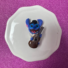Load image into Gallery viewer, Elvis Blue Alien Clay style M