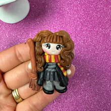 Load image into Gallery viewer, Wizzard girl, Style SS