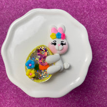 Load image into Gallery viewer, Yellow egg Bunny Shaker