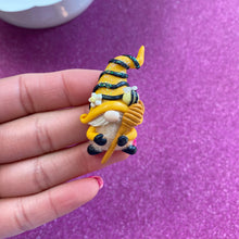 Load image into Gallery viewer, Spring bee gnomes (Choose One)