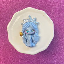 Load image into Gallery viewer, Luxe Statue Liberty Girl Clay