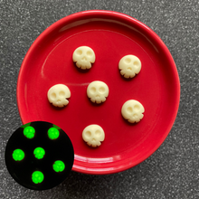Load image into Gallery viewer, Skull clay (Glow In the Dark)