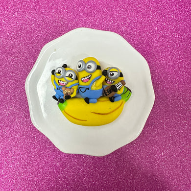 Yellow Minions, Banana clay