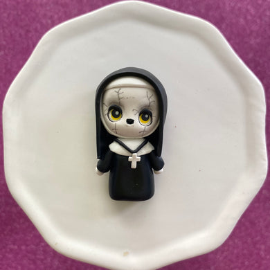 Horror Nun, big eye style, Halloween