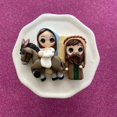 Mary and Joseph on Donkey, Big eye clay