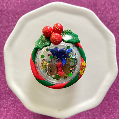 Mistletoe Shaker Clay